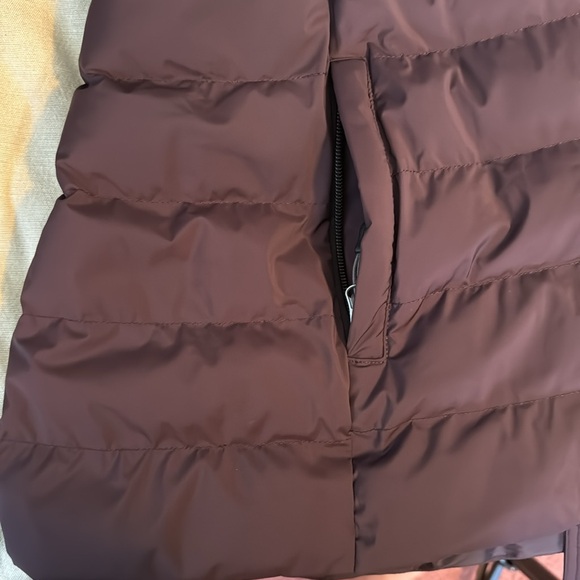 32 Degrees Heat Maroon Puffer‎ Jacket in Size M - Picture 15 of 16